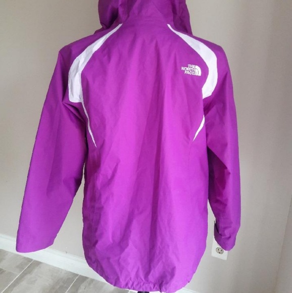 Girls North Face Jacket - Picture 2 of 5